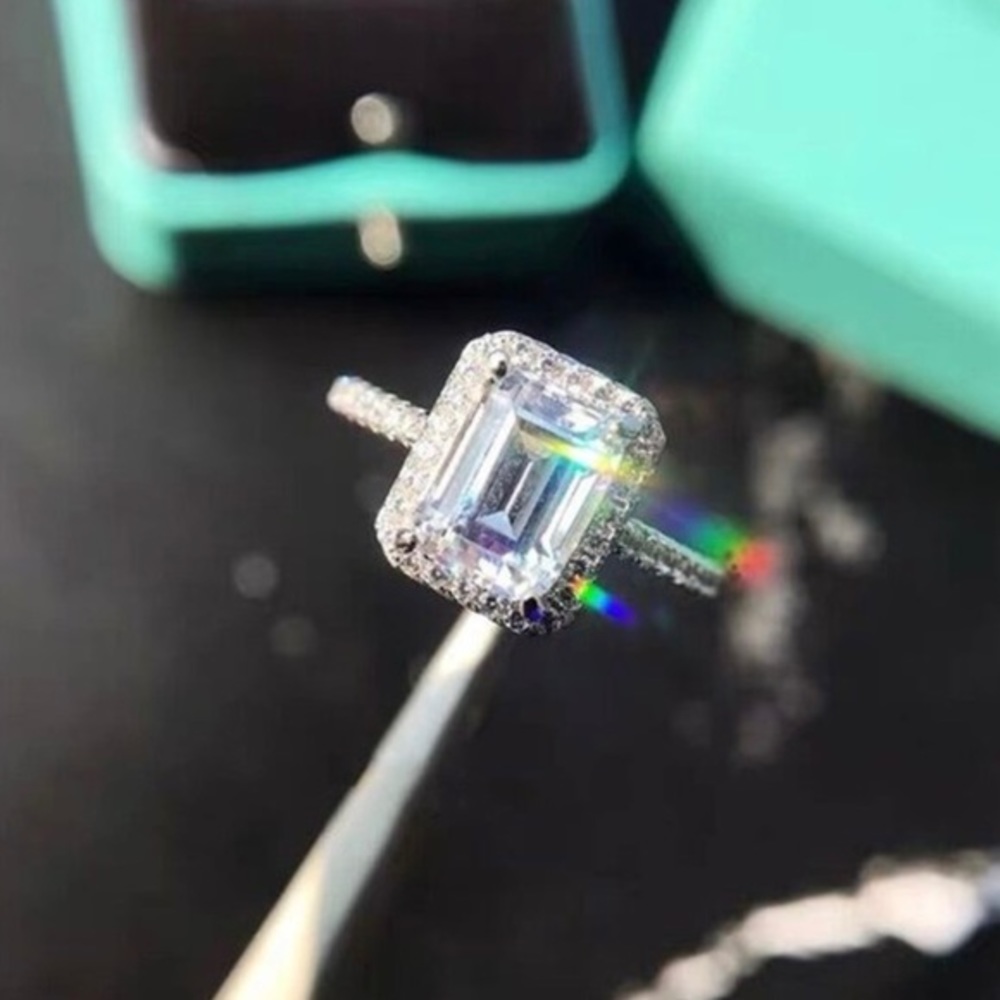 Sterling Silver Diamond Ring - Picture 6 of 10